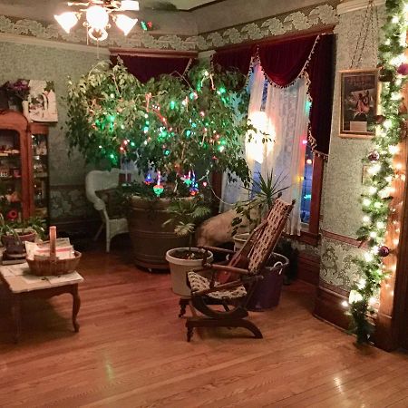 Scarlett House Victorian B & B Janesville Kültér fotó