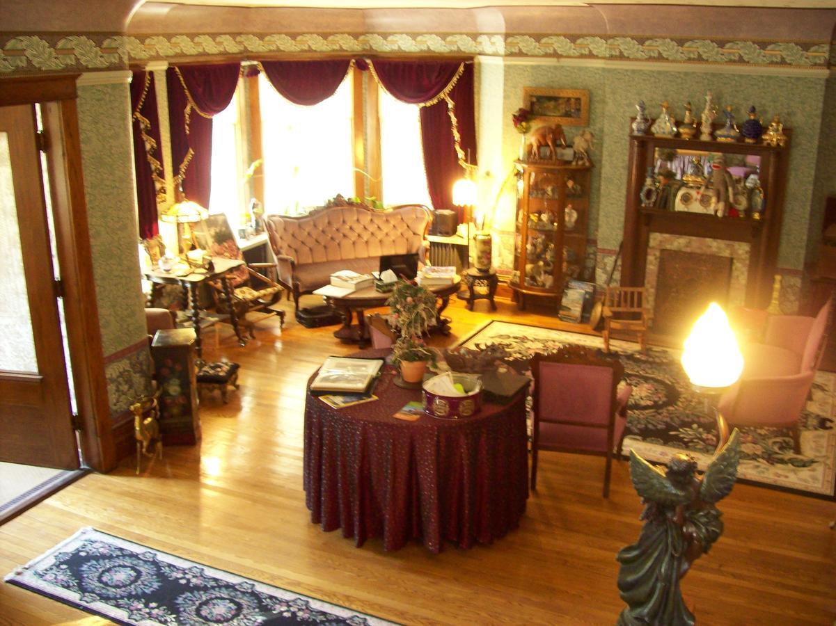 Scarlett House Victorian B & B Janesville Kültér fotó