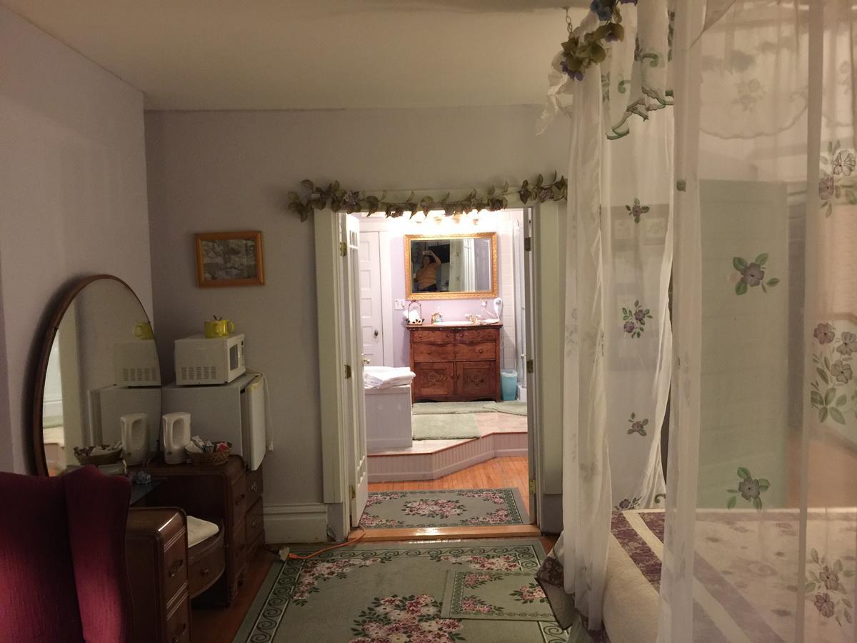 Scarlett House Victorian B & B Janesville Kültér fotó