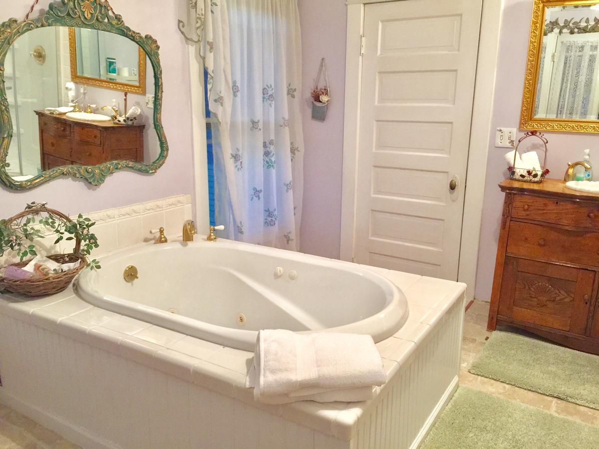 Scarlett House Victorian B & B Janesville Kültér fotó