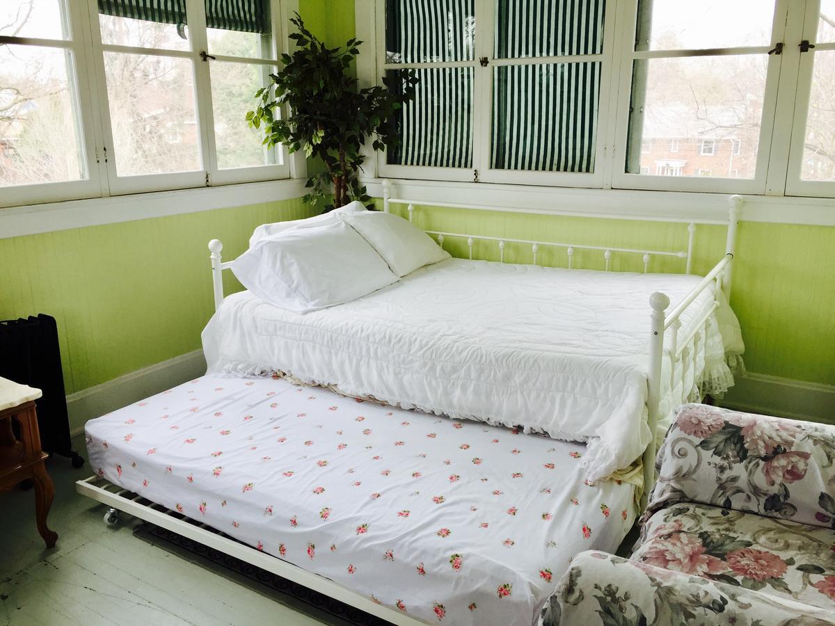 Scarlett House Victorian B & B Janesville Kültér fotó