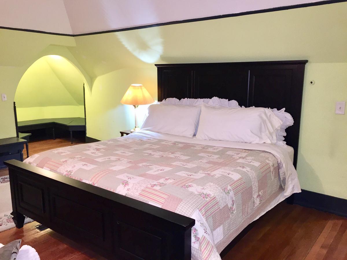 Scarlett House Victorian B & B Janesville Kültér fotó